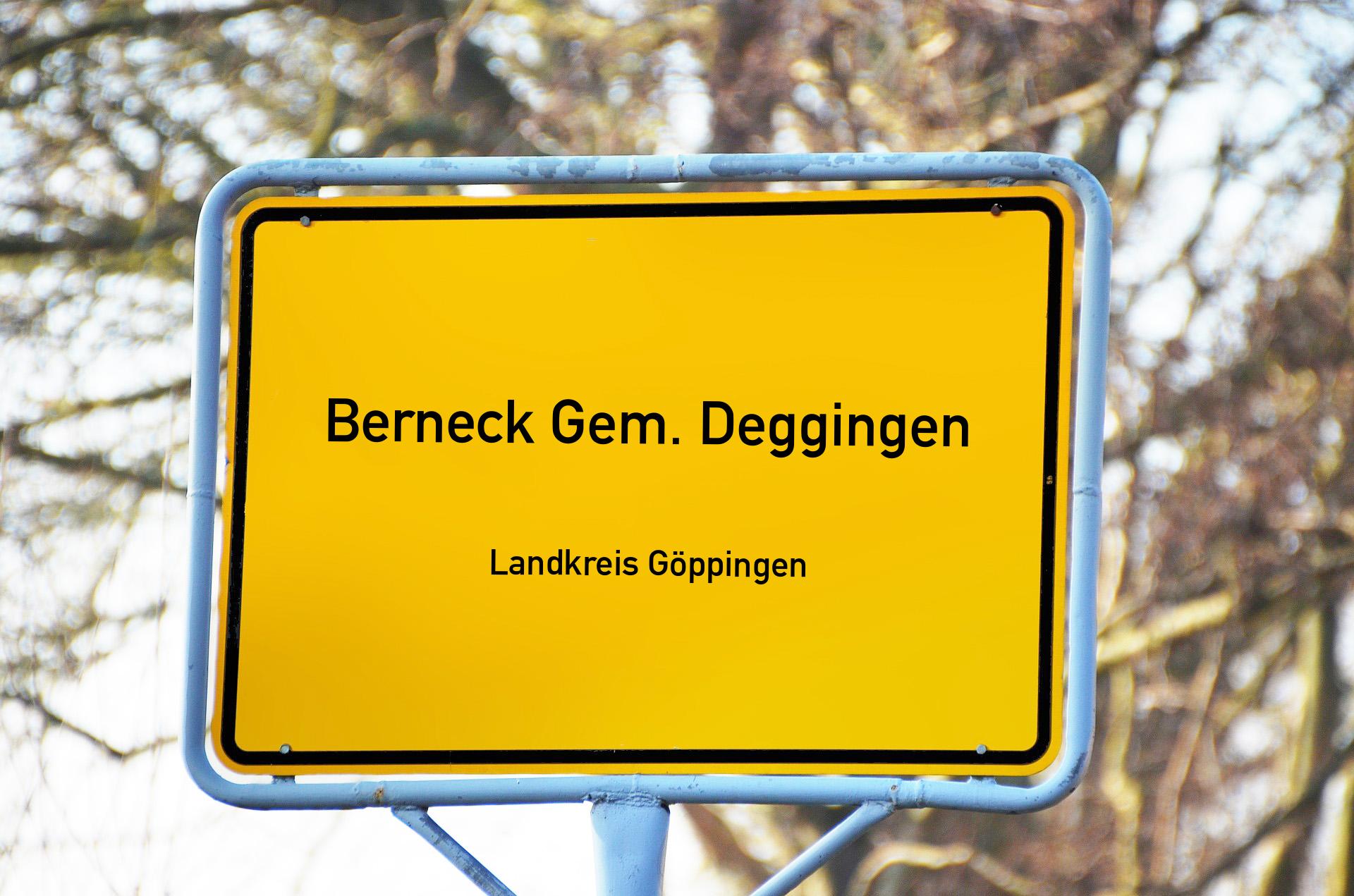 Ortsschild mit Aufschrift Berneck Gem. Deggingen