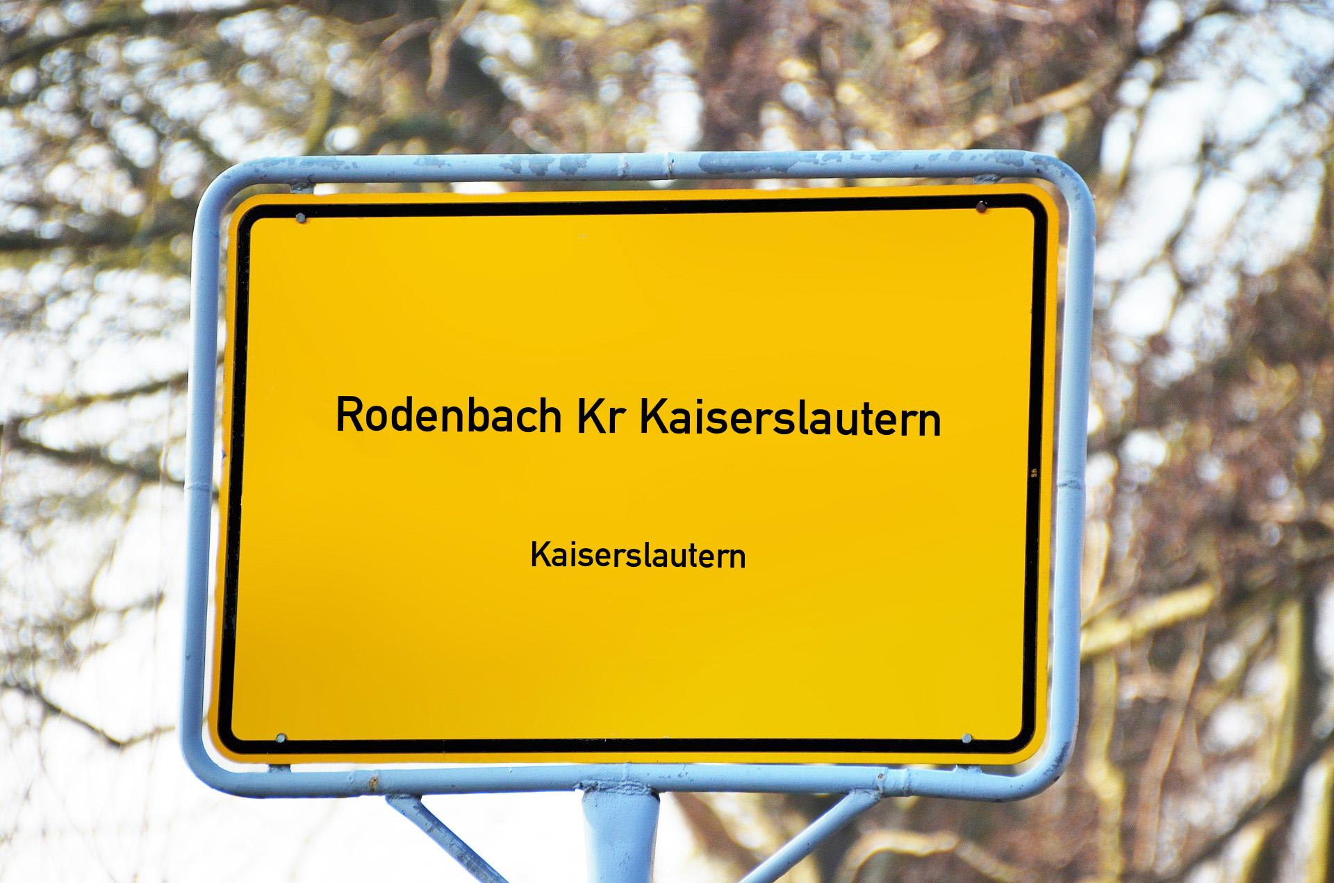 Ortsschild mit Aufschrift Rodenbach Kr Kaiserslautern