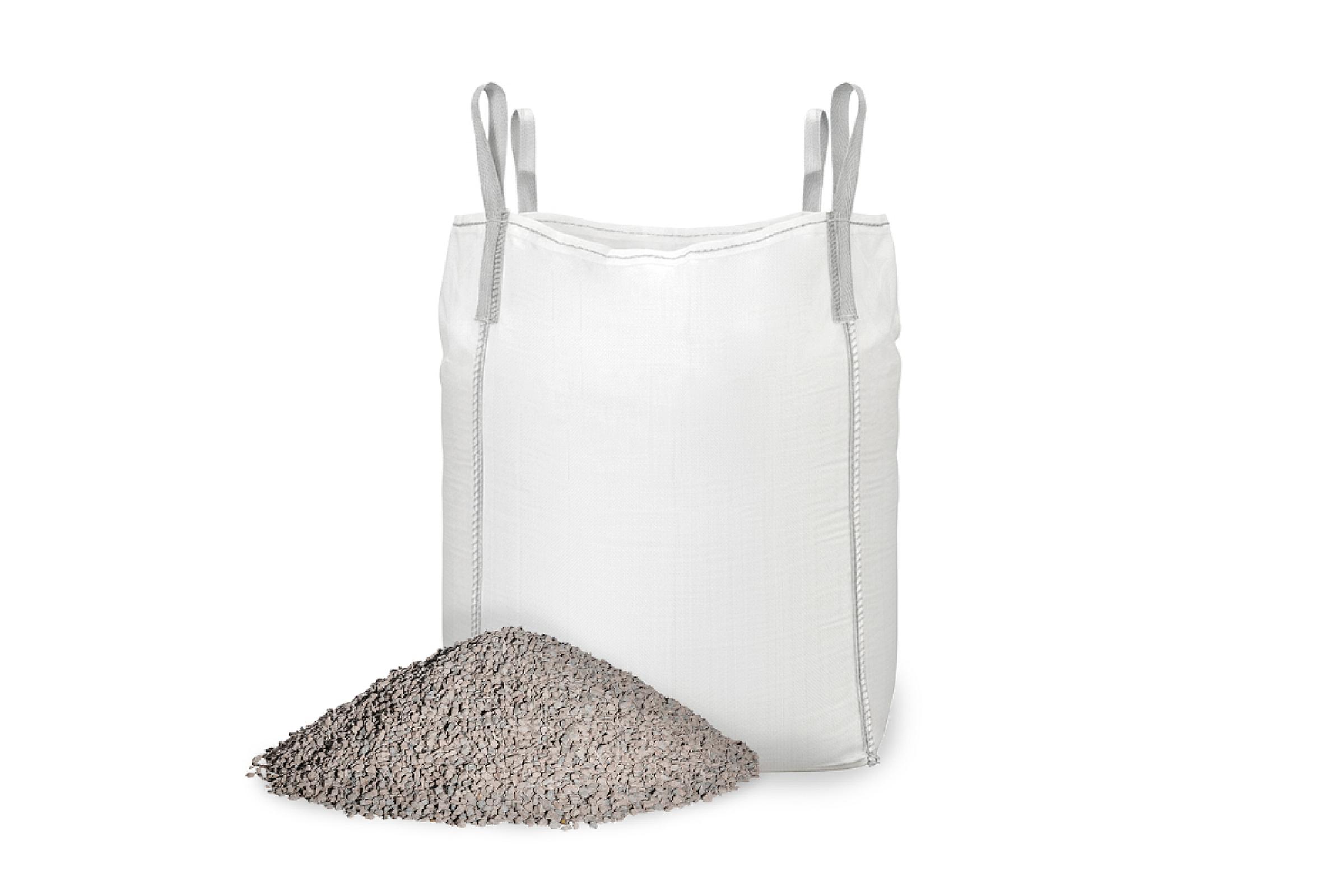 Big Bag mit Pflastersplitt von Entsorgen Versorgen, gefüllt und zur Baustofflagerung bereit.