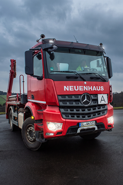 NEUENHAUS GmbH Hintergrundbild Mobil