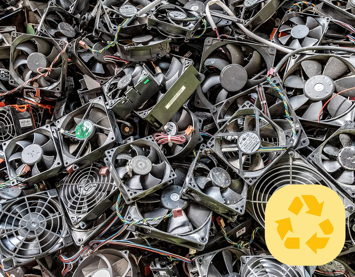 Elektroschrott Haufen sortiert für das Recycling